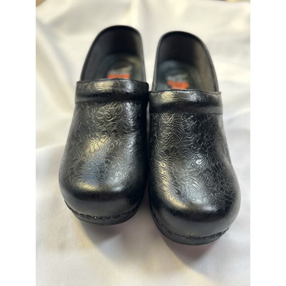 Dansko XP Professional Clogs Black Embossed Leather  Size 38 - Picture 3 of 5